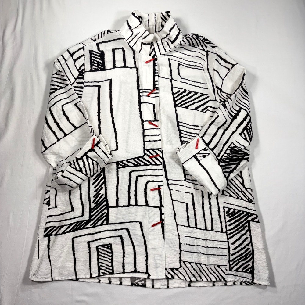 Shana Apparel Geometric Tunic Blouse Red Buttons White Black Medium Art Deco